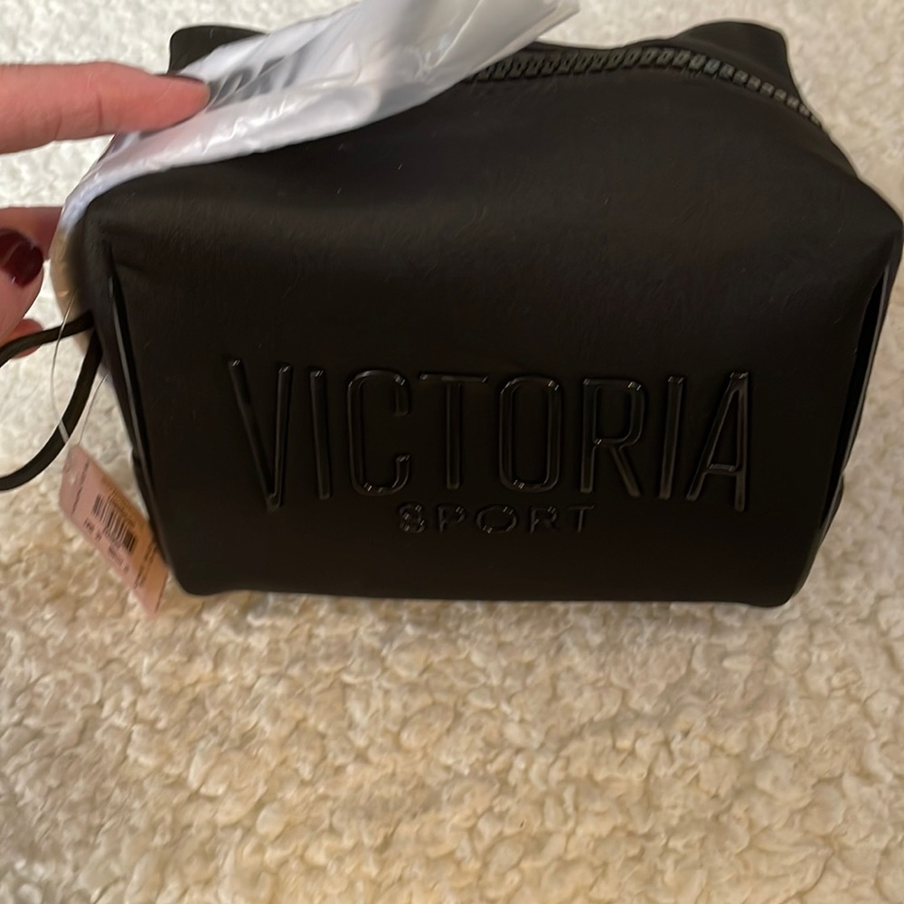 NWT VICTORIA SECRET TRAVEL BAG